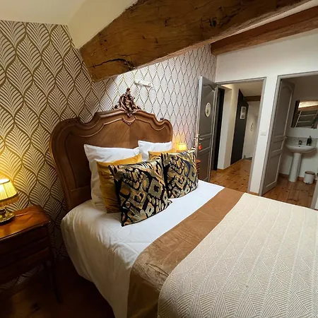 Les Bruyeres Dhotes Et Verteuil-sur-Charente