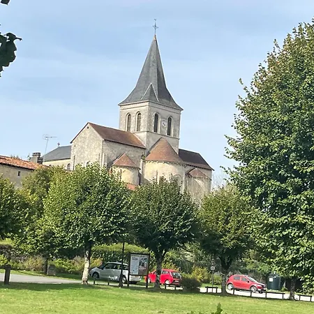 Les Bruyeres Dhotes Et