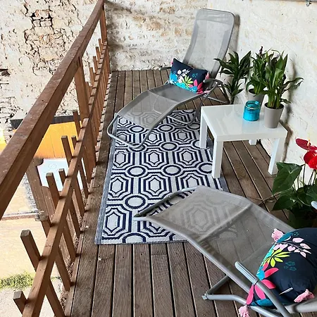 Les Bruyeres Dhotes Et Verteuil-sur-Charente