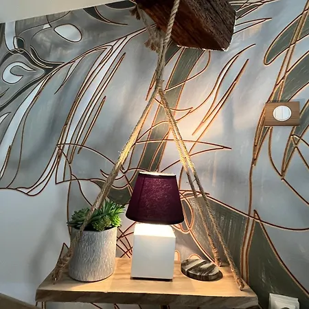 Les Bruyeres Dhotes Et