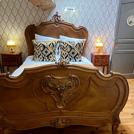 Les Bruyeres Dhotes Et Verteuil-sur-Charente