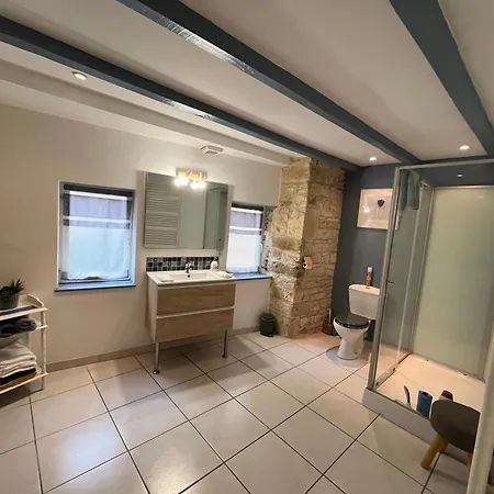Les Bruyeres Dhotes Et Bed & Breakfast