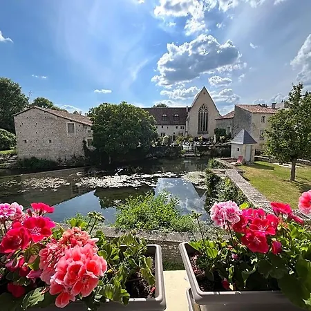 Nocleg ze śniadaniem Les Bruyeres Dhotes Et Verteuil-sur-Charente
