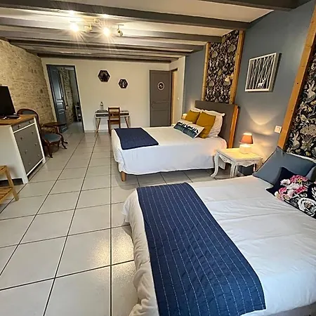 Nocleg ze śniadaniem Les Bruyeres Dhotes Et Verteuil-sur-Charente