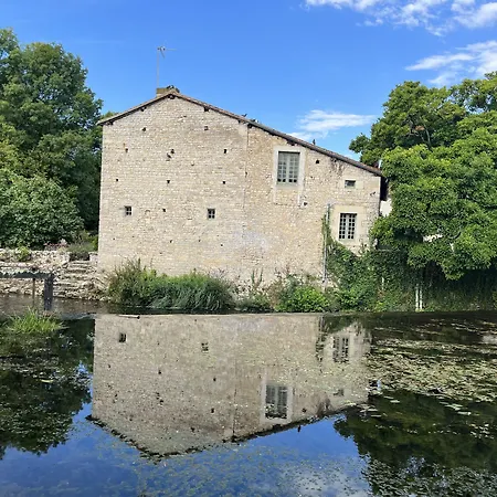 Bed & Breakfast Les Bruyeres Dhotes Et Verteuil-sur-Charente