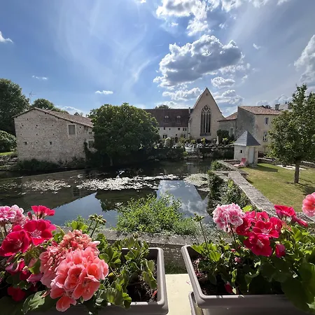 Nocleg ze śniadaniem Les Bruyeres Dhotes Et 4*