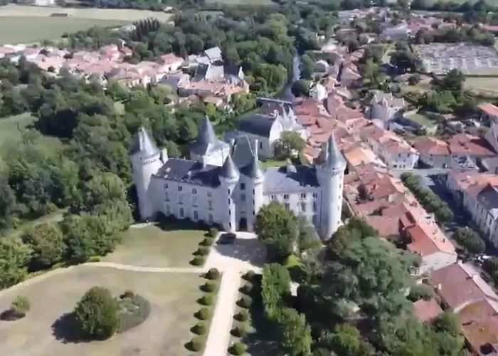 Les Bruyeres Dhotes Et Bed and breakfast