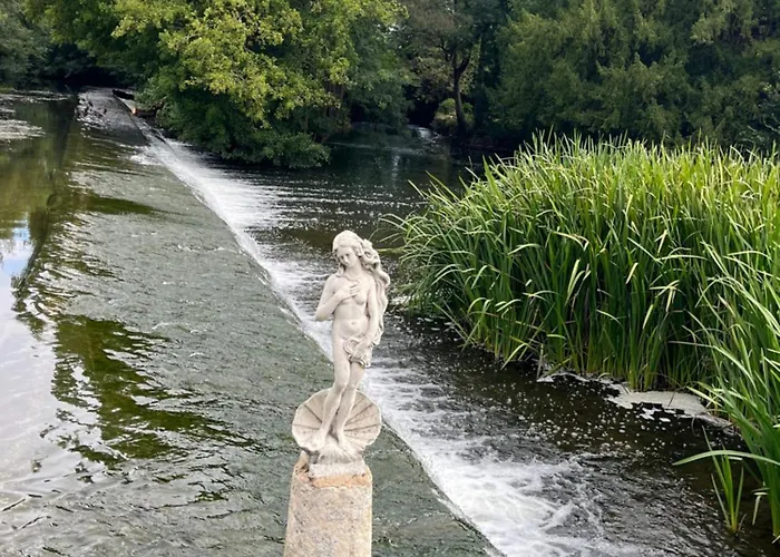 Les Bruyeres Dhotes Et