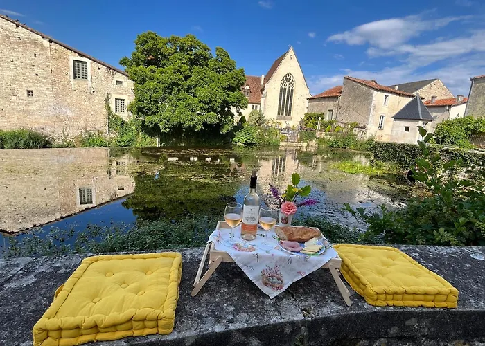 Les Bruyeres Dhotes Et