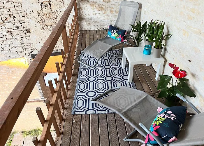 Les Bruyeres Dhotes Et Verteuil-sur-Charente